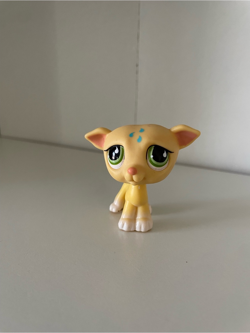 Vintage littlest pet shop dog